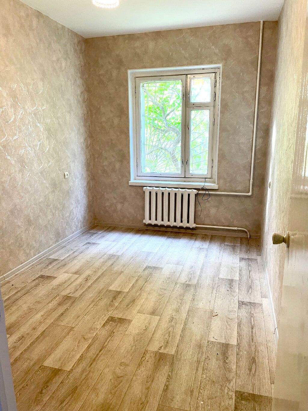 3 комнаты, 93 м², Восток-5 мкр 106 серия, 1 этаж, Косметический ремонт: фото 4