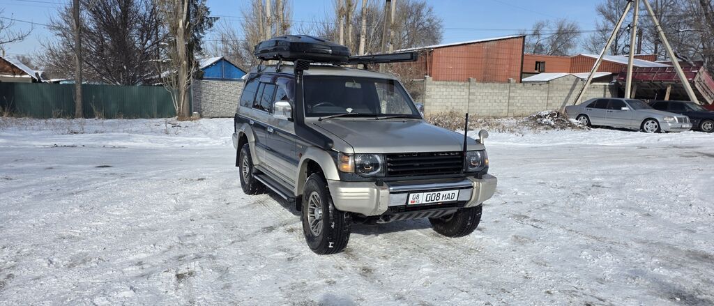Mitsubishi Pajero: 1993 г., 2.5 л, Автомат, Дизель, Внедорожник: фото 8