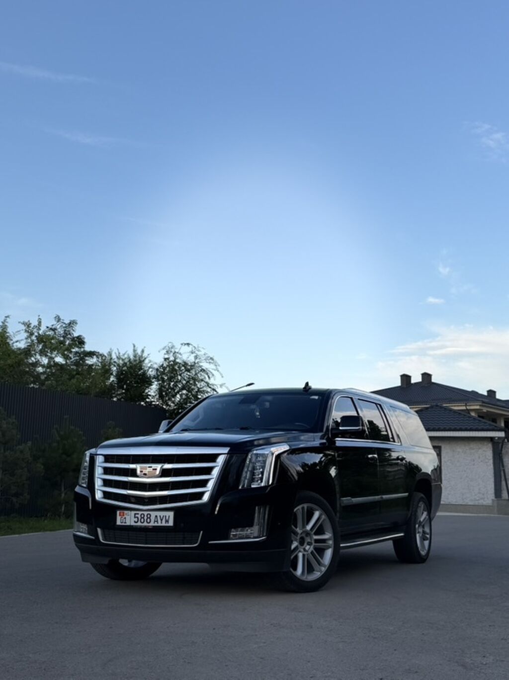 Cadillac Escalade: 2019 г., 6.2 л, Автомат, Бензин, Внедорожник: фото 3