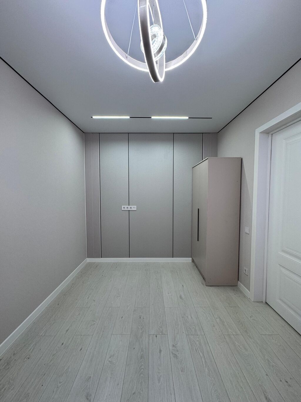 1 комната, 39 м², Асанбай мкр Элитка, 3 этаж, Дизайнерский ремонт: фото 1