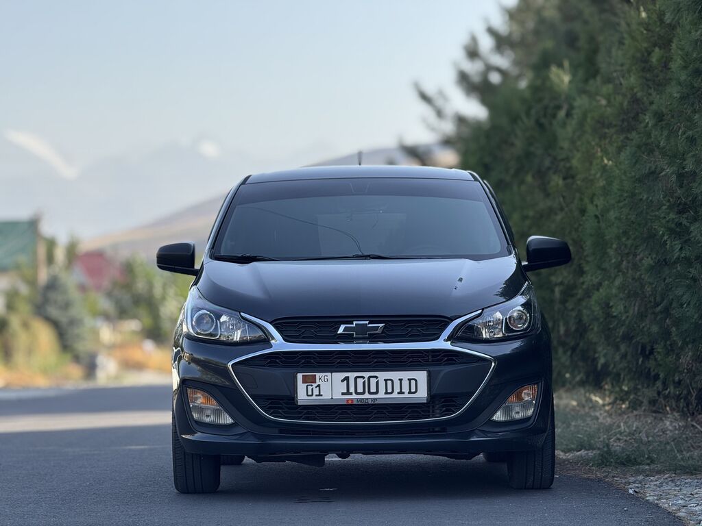 Chevrolet Spark: 2021 г., 1 л, Автомат, Бензин, Хэтчбэк: фото 2