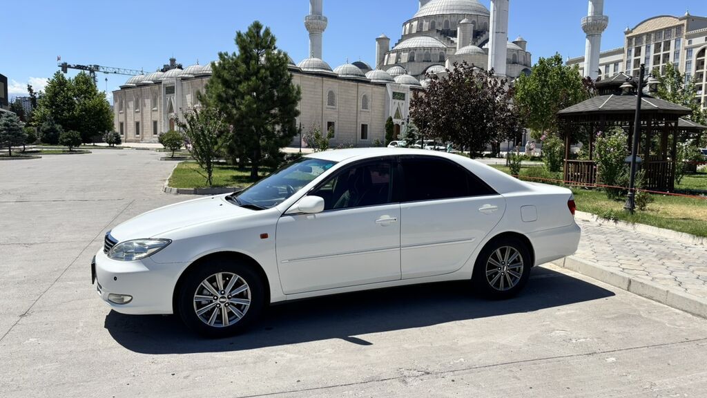 Toyota Camry: 2003 г., 2.4 л, Автомат, Бензин, Седан: фото 2