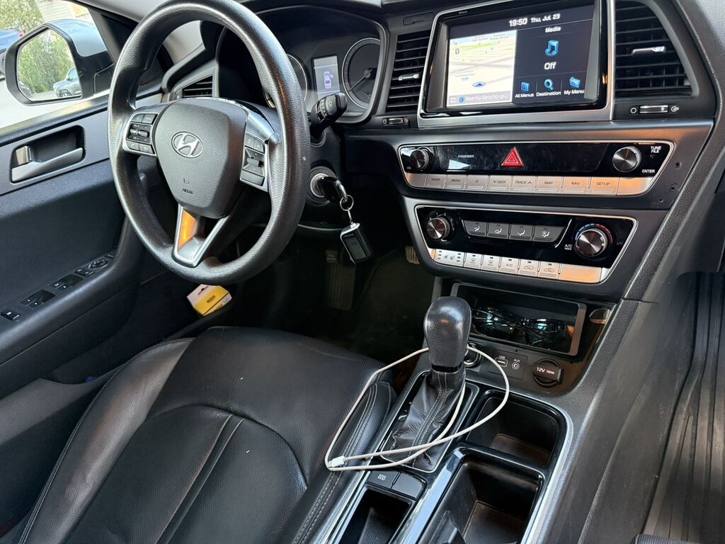 Hyundai Sonata: 2018 г., 2 л, Автомат, Газ, Седан: фото 6