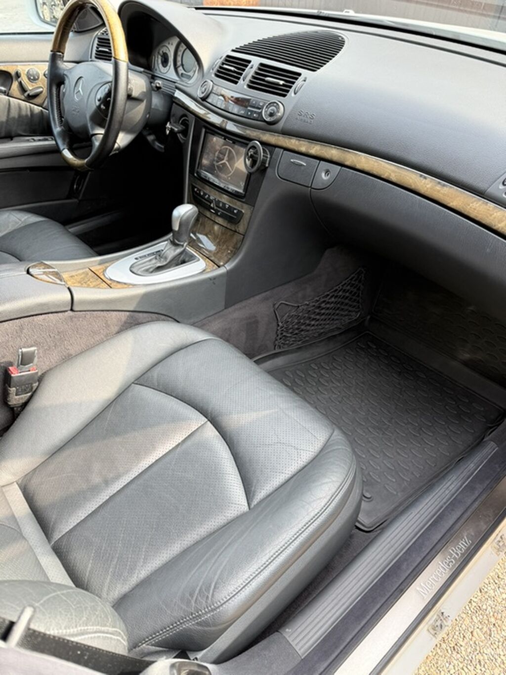 Mercedes-Benz E-Class: 2004 г., 3.2 л, Автомат, Бензин, Седан: фото 6