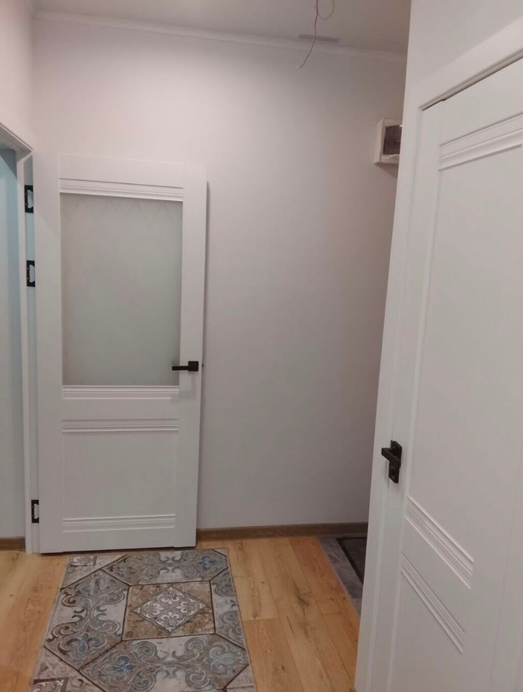 1 комната, 43 м², Киргизия 1 106 серия улучшенная, 5 этаж, Косметический ремонт: фото 3