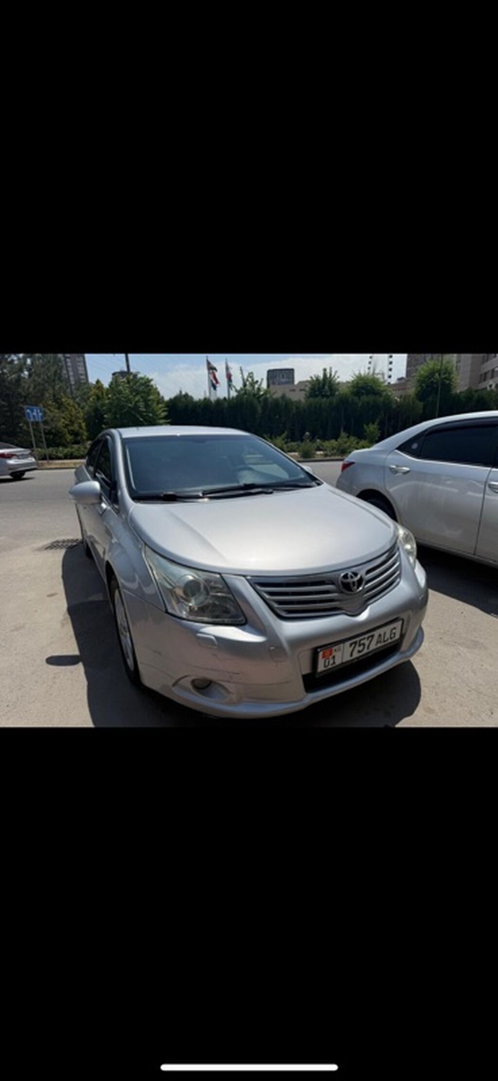Toyota Avensis: 2010 г., 1.8 л, Автомат, Бензин, Седан: фото 2