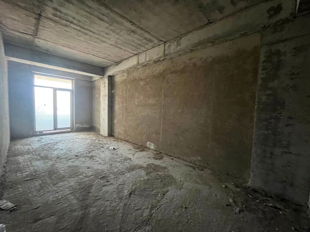 4 otaqlı, Yeni tikili, 242 kv. m
