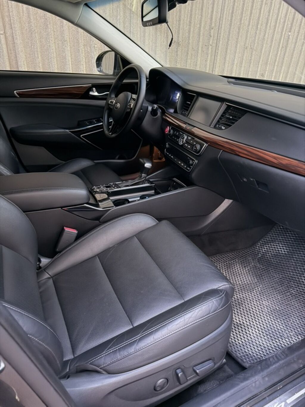 Kia K7: 2017 г., Седан: фото 6