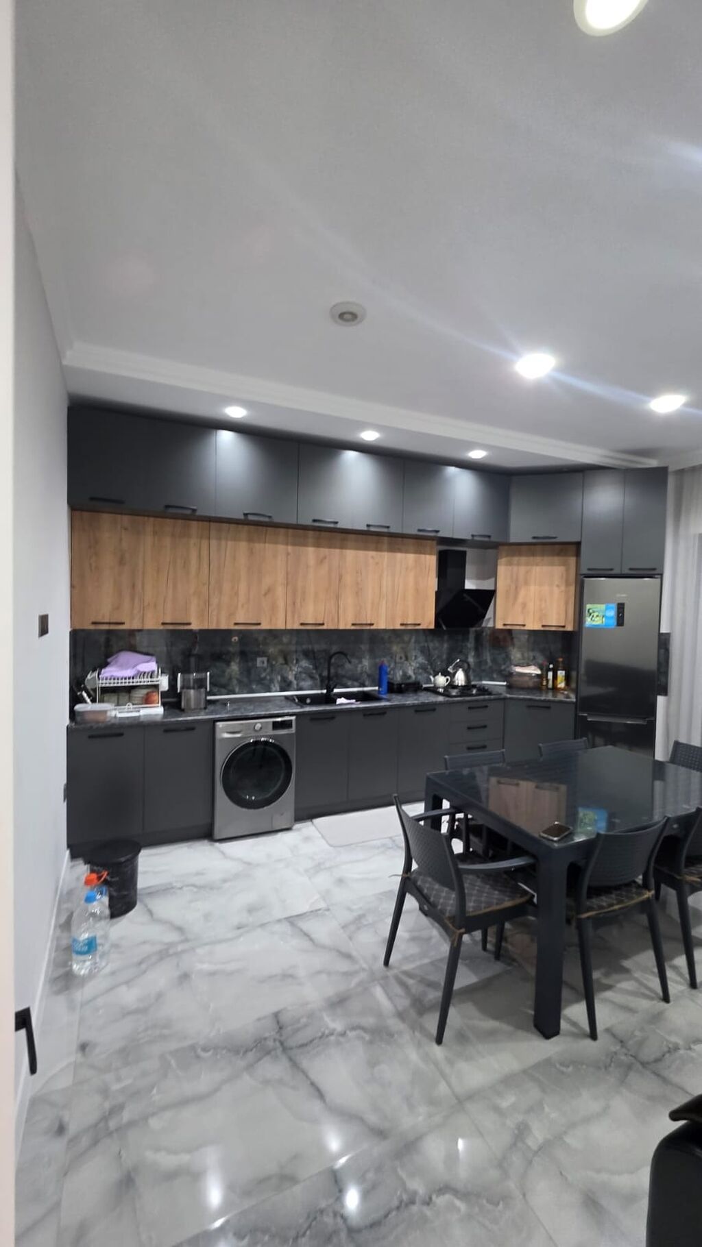 4 otaqlı, 145 kv. m, Yeni təmirli