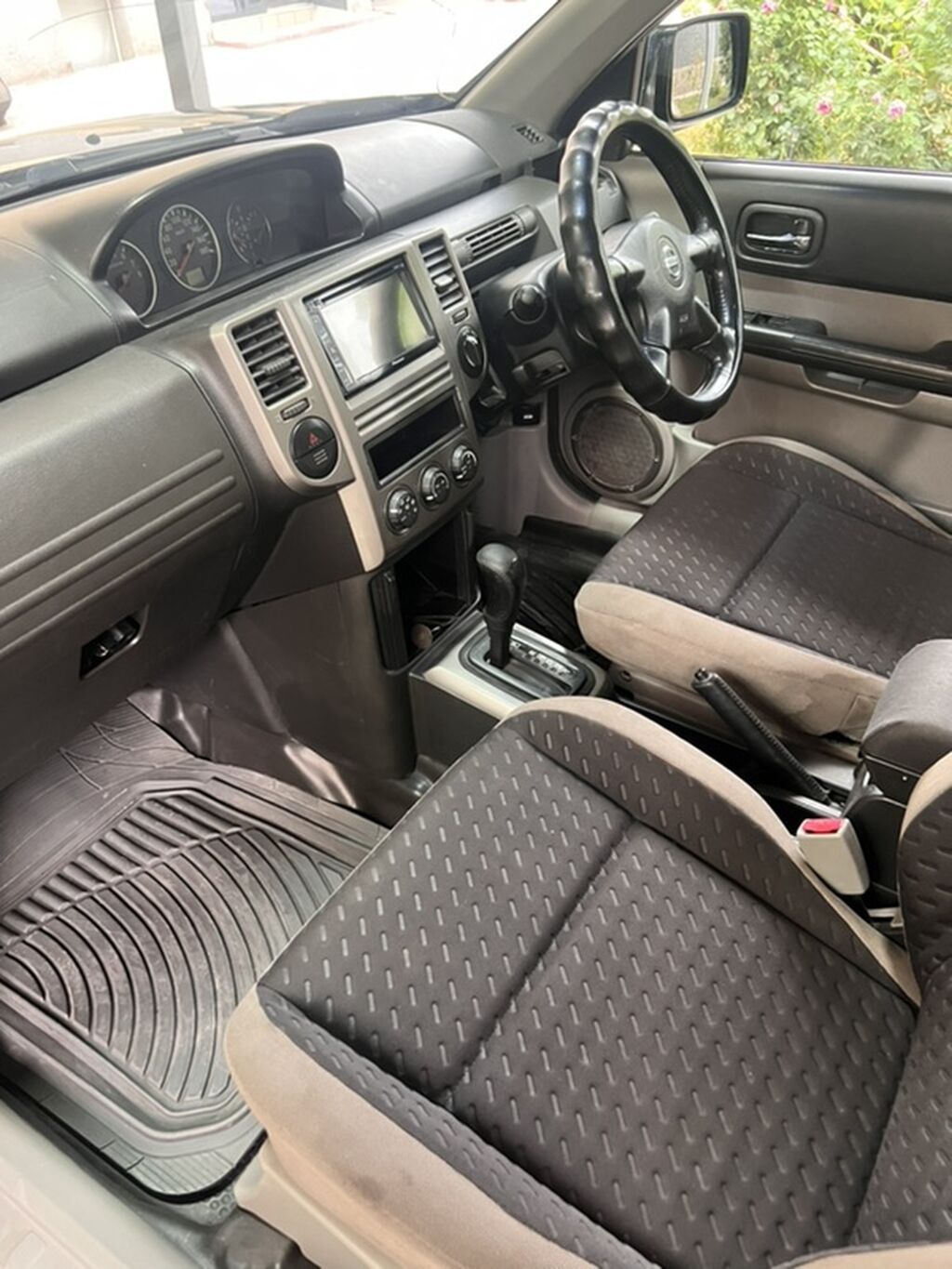 Nissan X-Trail: 2003 г., 2 л, Автомат, Бензин, Кроссовер: фото 4