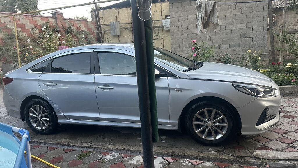 Hyundai Sonata: 2019 г., 2 л, Автомат, Газ, Седан: фото 2