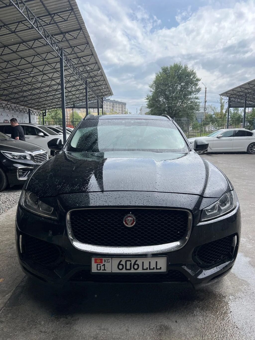 Jaguar F-Pace: 2018 г., 3 л, Автомат, Бензин, Внедорожник: фото 2