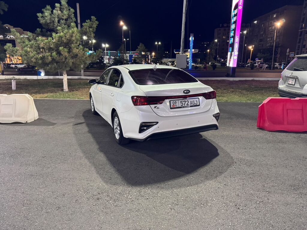 Kia K3: 2020 г., 1.6 л, Автомат, Бензин, Седан: фото 4