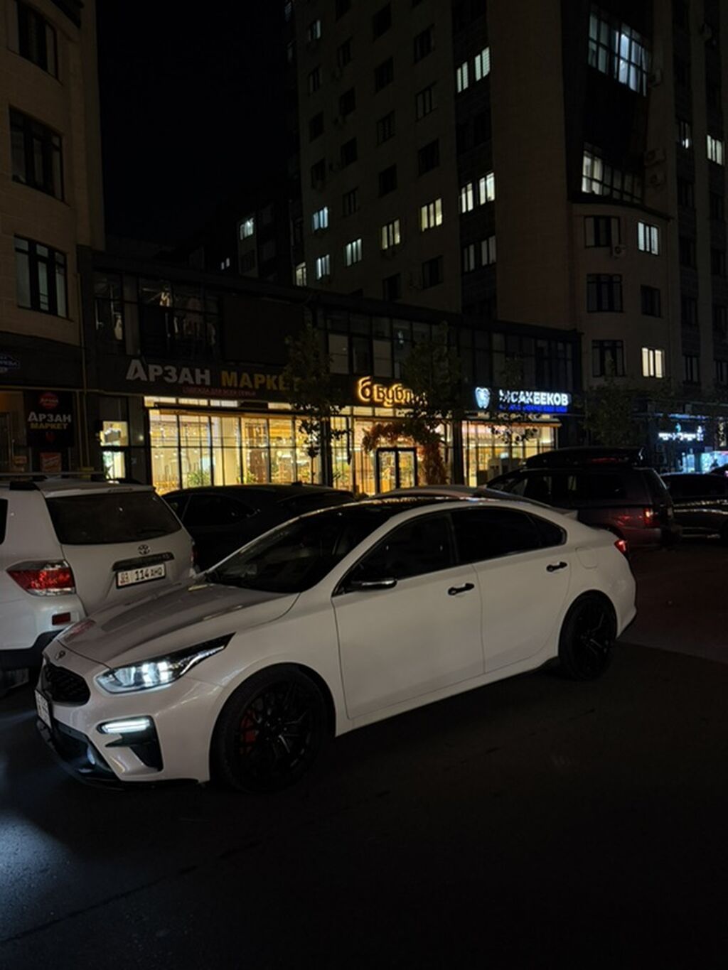 Kia Cerato: 2019 г., Автомат, Седан: фото 1