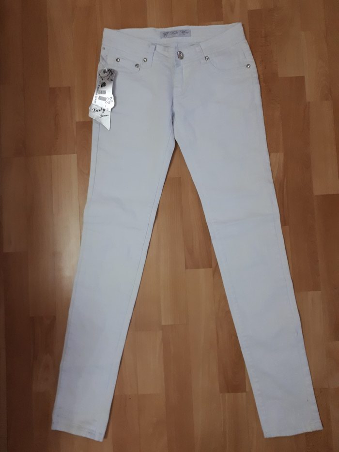 Ženske pantalone: 36 br.Nove farmerke bele sa etiketom Fashion jeans. na lalafo.rs 36 br.Nove farmerke bele sa etiketom Fashion jeans. - Jagodina
