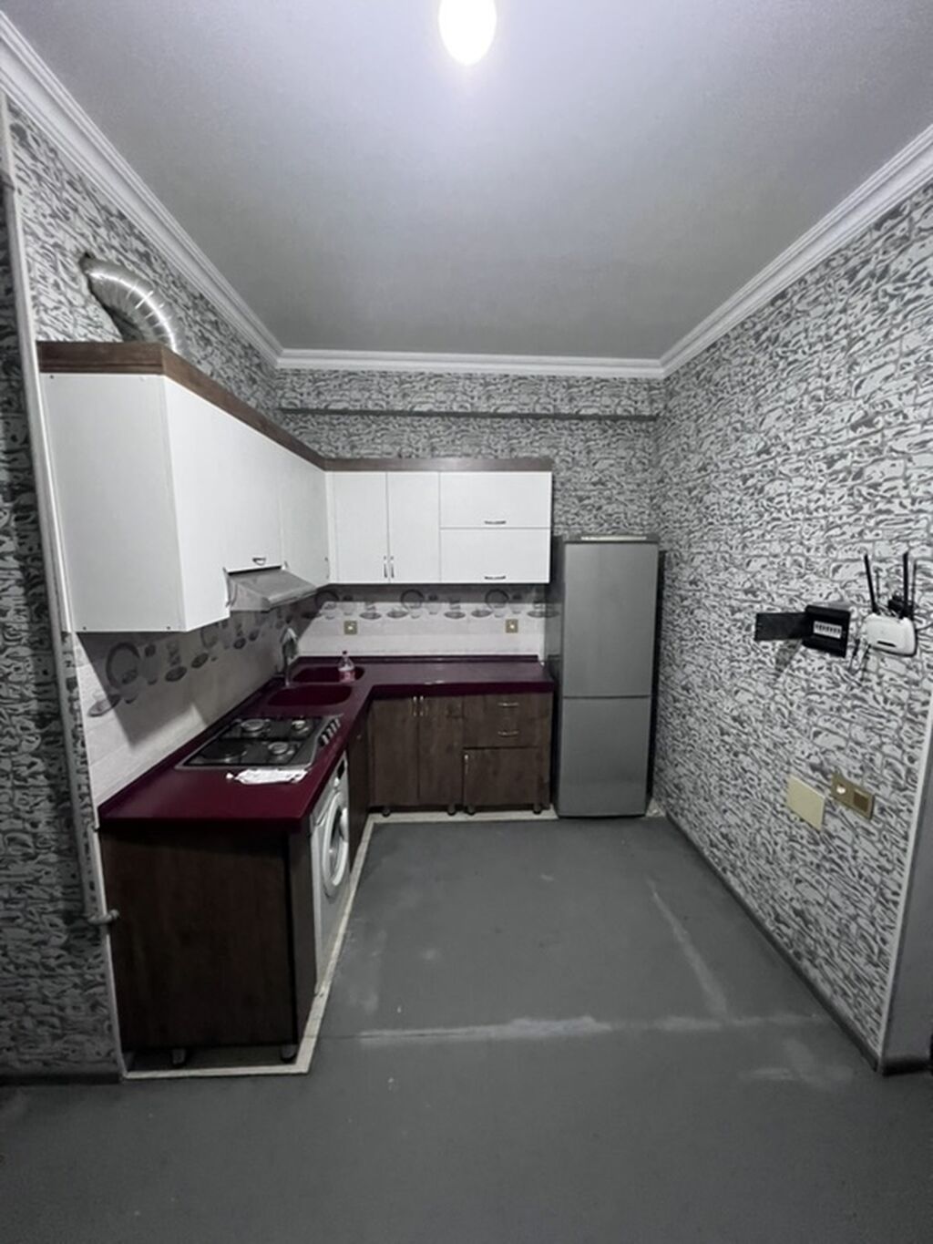 Kirayə verilir: mebel və texnika ilə təchiz olunmuş 3 otaqlı mənzil