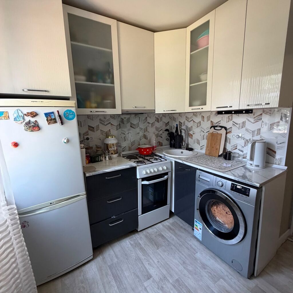 1 комната, 33 м², 4 мкр 104 серия, 1 этаж, Косметический ремонт: фото 2