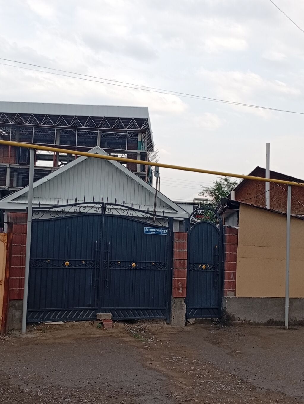 4 комнаты, 66 м², 4 соток, Бишкек, Собственник