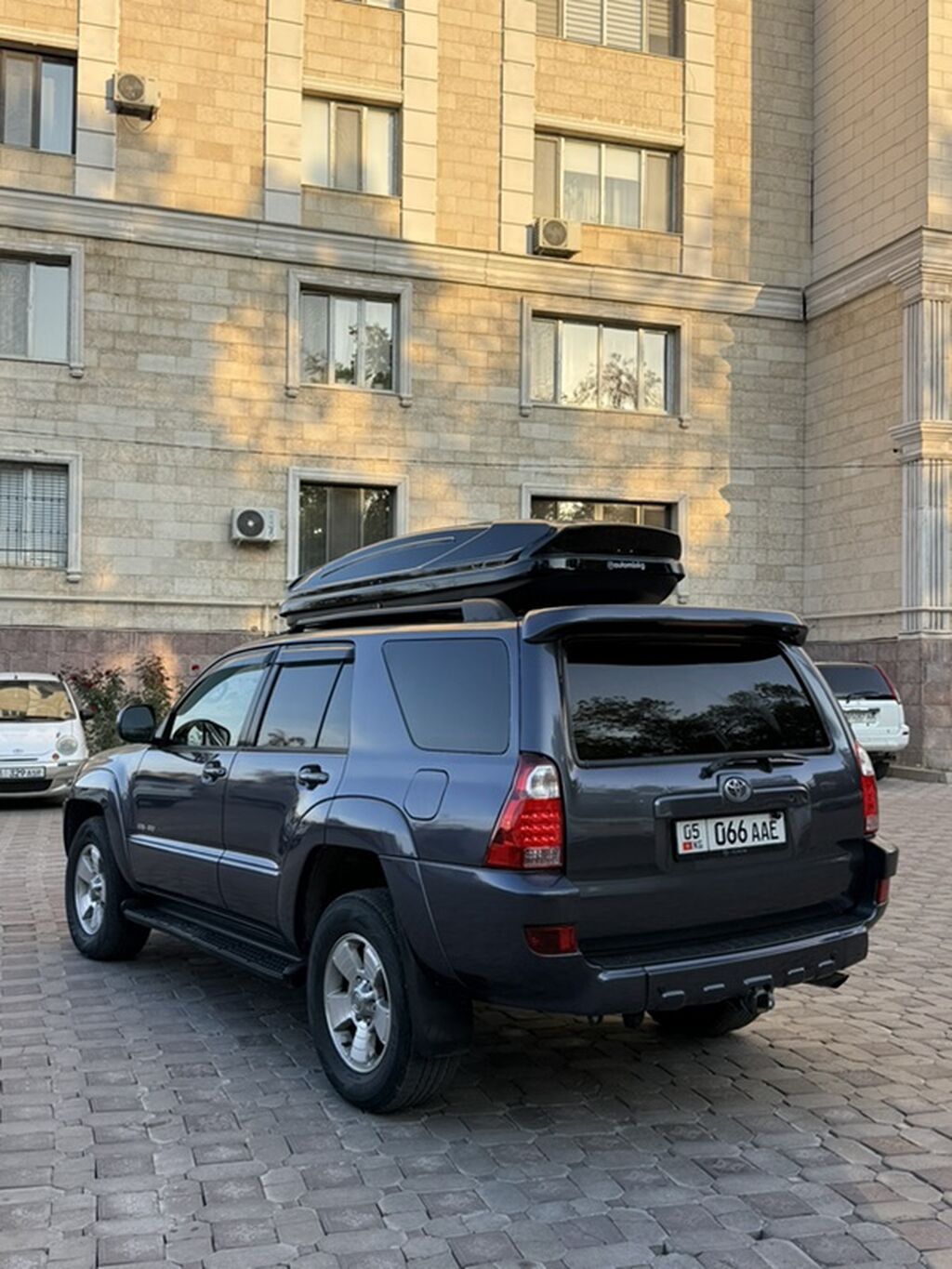 Toyota 4Runner: 2003 г., 4 л, Автомат, Газ, Внедорожник: фото 6