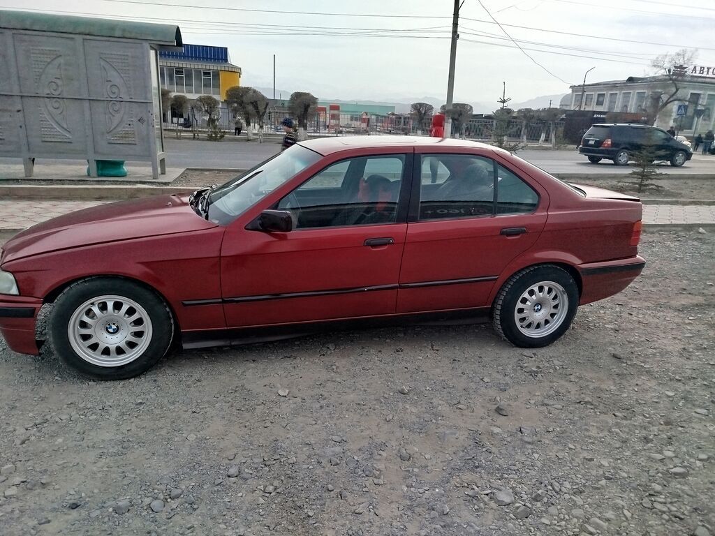 BMW 3 series: 1993 г., 1.8 л, Механика, Бензин, Седан: фото 3