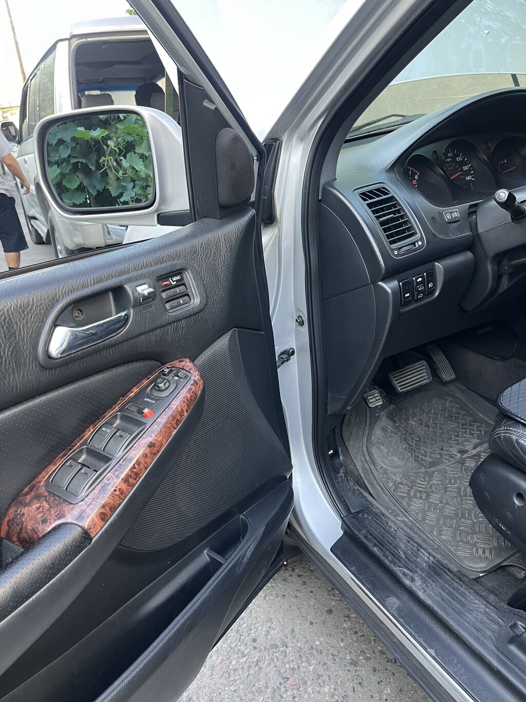 Acura MDX: 2001 г., 3.5 л, Автомат, Бензин, Кроссовер: фото 4