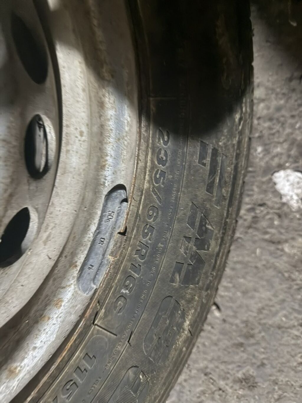 Колеса в сборе 235 / 65 / R 16, Зима, Новый, 1 шт, Легкий коммерческий транспорт (C/LT), Железные, отверстий - 6: фото 1