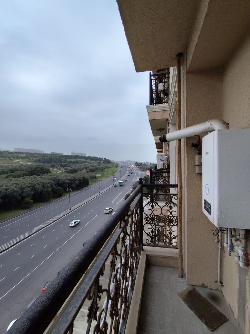 3 otaqlı, Yeni tikili, 138 kv. m