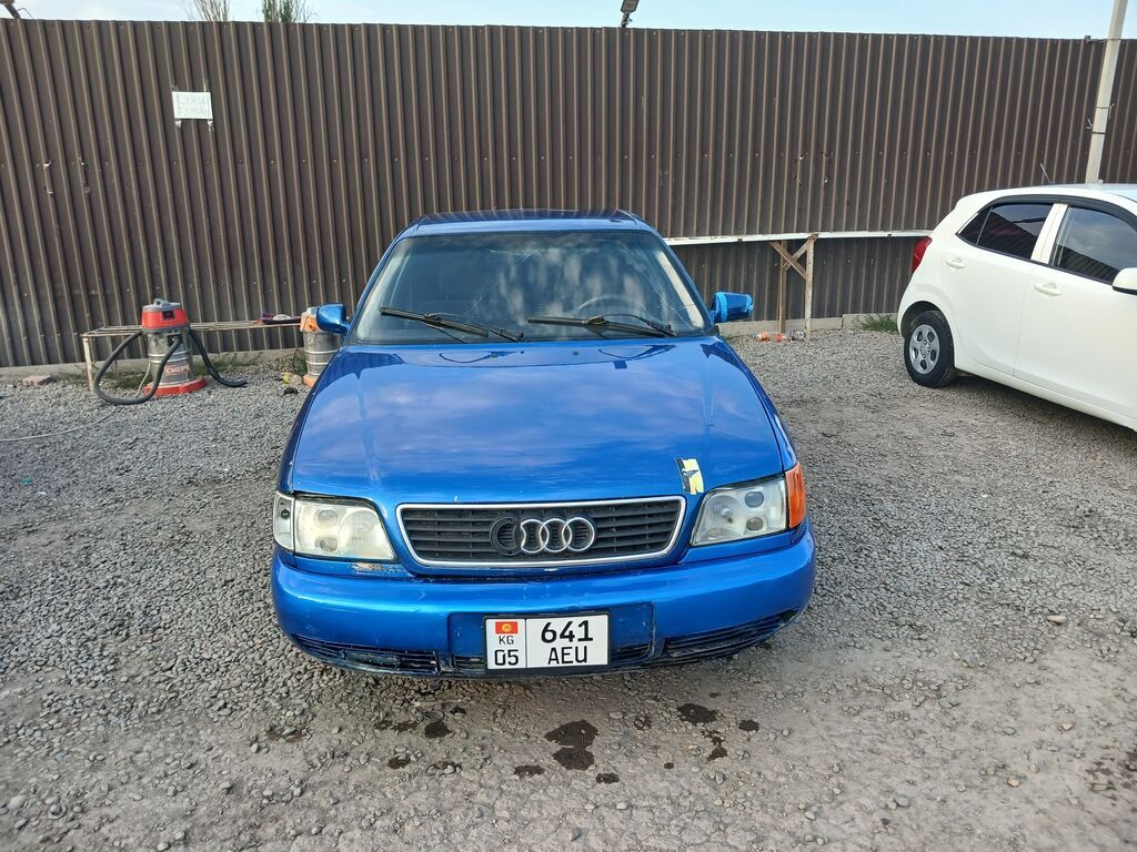 Audi A6: 1995 г., 2.6 л, Механика, Бензин, Седан: фото 3