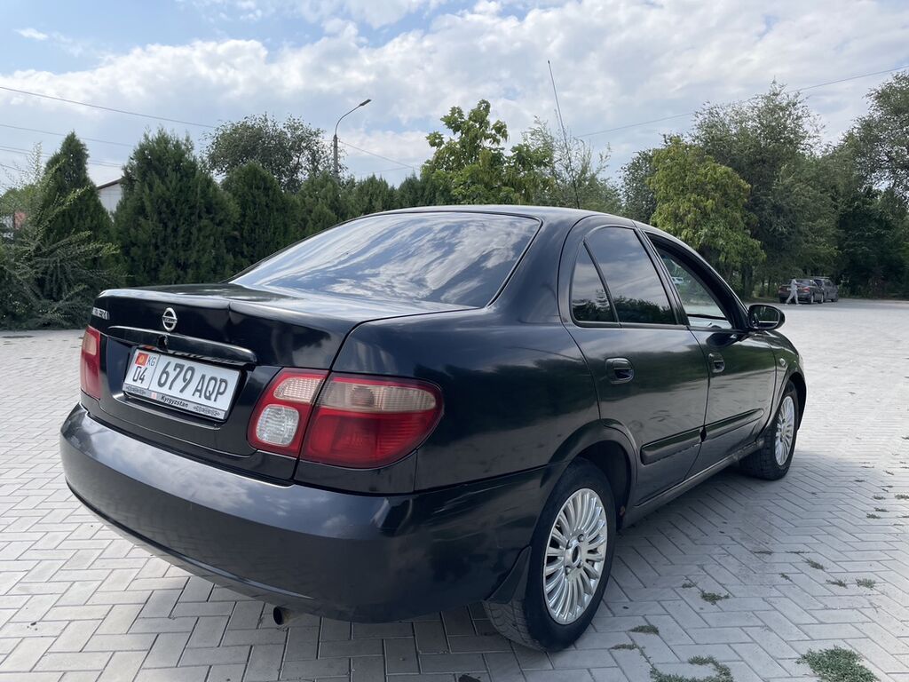Nissan Almera: 2005 г., 1.5 л, Механика, Бензин, Седан: фото 3
