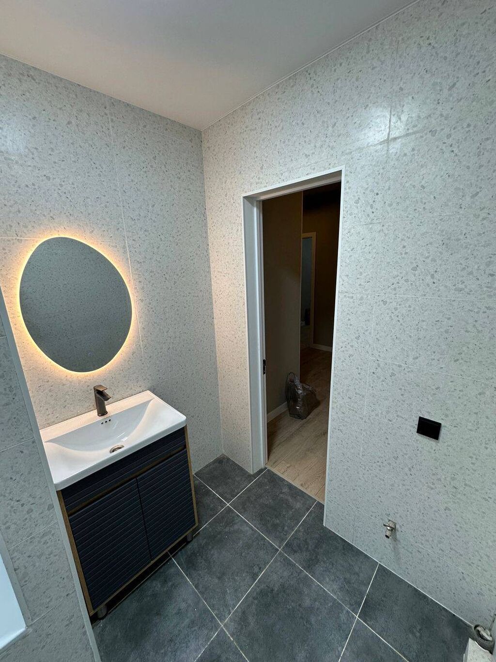 1 комната, 49 м², Пишпек Элитка, 7 этаж, Евроремонт: фото 4