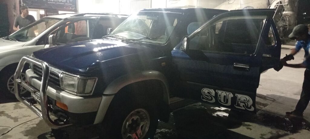 Toyota Hilux Surf: 1992 г., 2.9 л, Автомат, Дизель, Внедорожник: фото 1