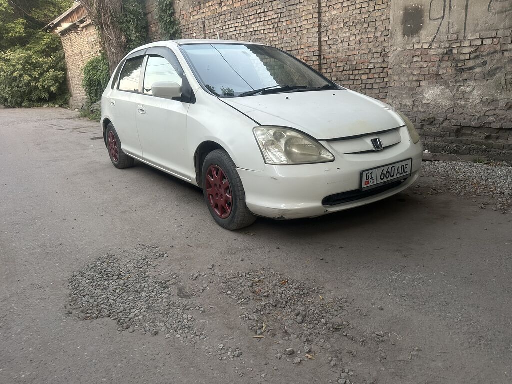 Honda Civic: 2001 г., 1.5 л, Автомат, Бензин, Хэтчбэк: фото 1