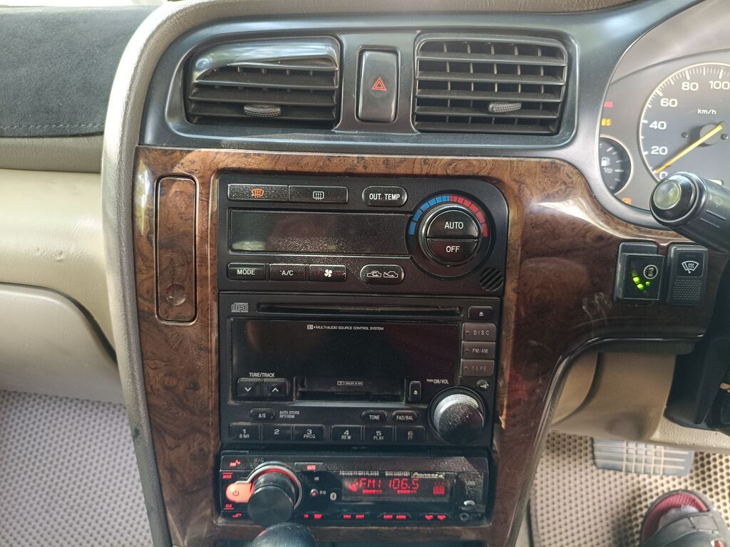 Subaru Legacy: 1999 г., 2.5 л, Автомат, Газ, Универсал: фото 8