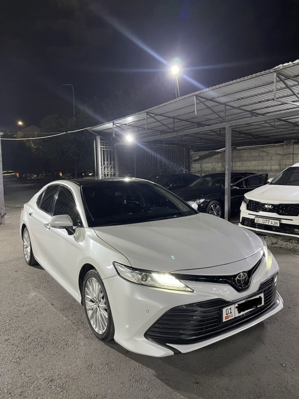 Toyota Camry: 2017 г., 2.5 л, Автомат, Бензин, Седан: фото 2