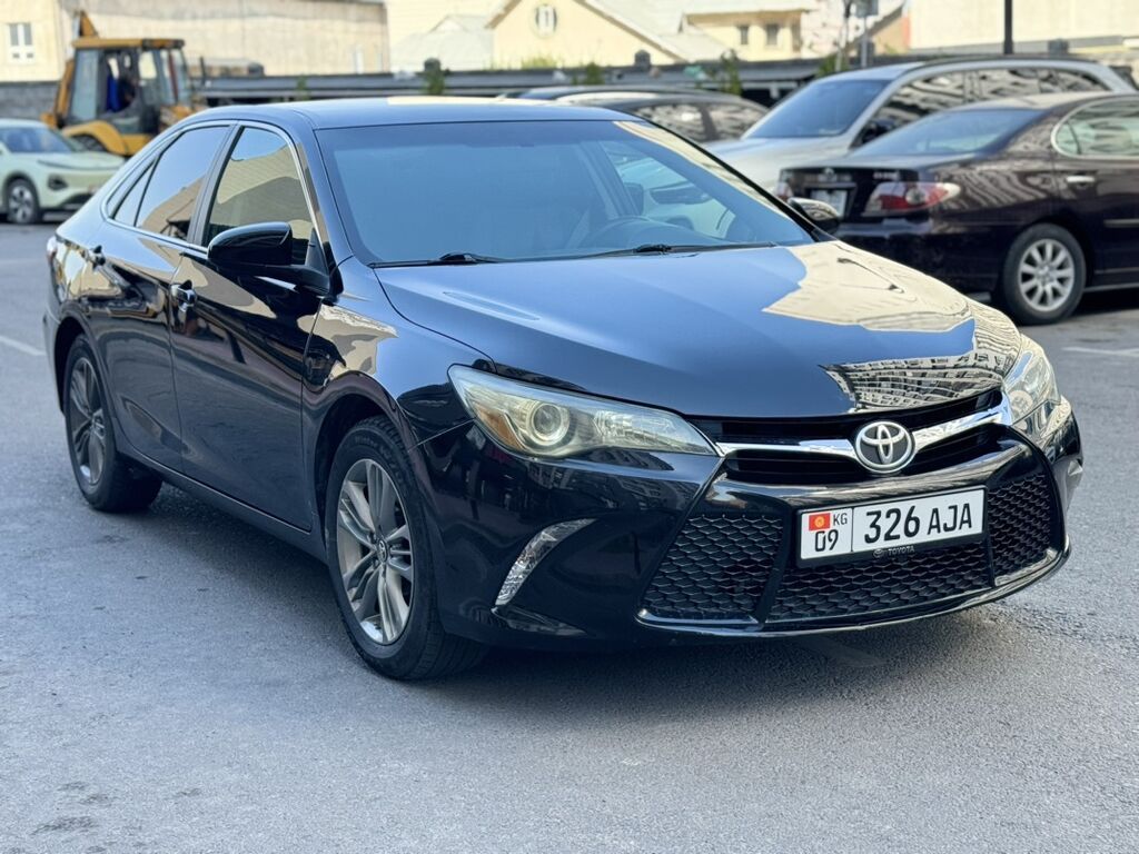 Toyota Camry: 2017 г., 2.5 л, Автомат, Бензин, Седан: фото 2