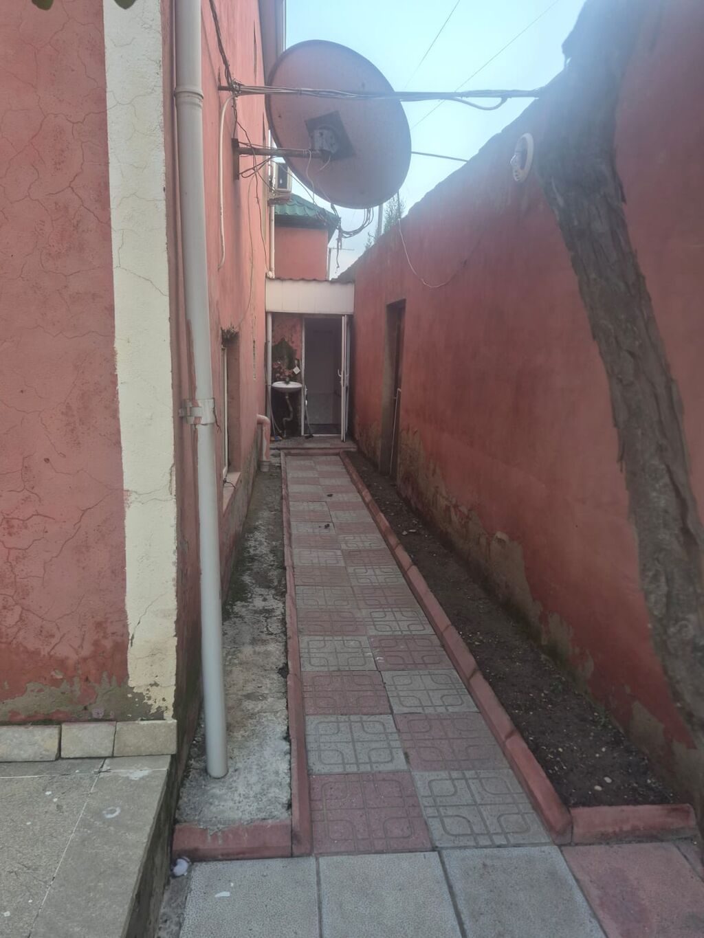 9 otaq, 99 kv. m, Kredit yoxdur, Orta təmir