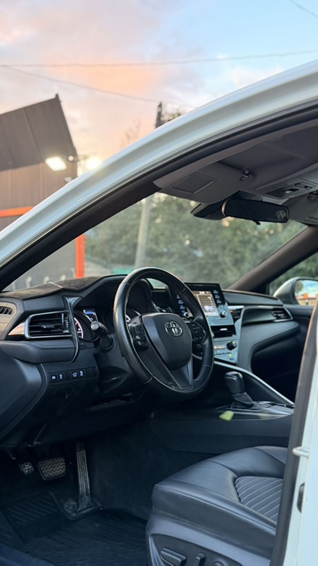 Toyota Camry: 2020 г., 2.5 л, Автомат, Бензин, Седан — фото 4