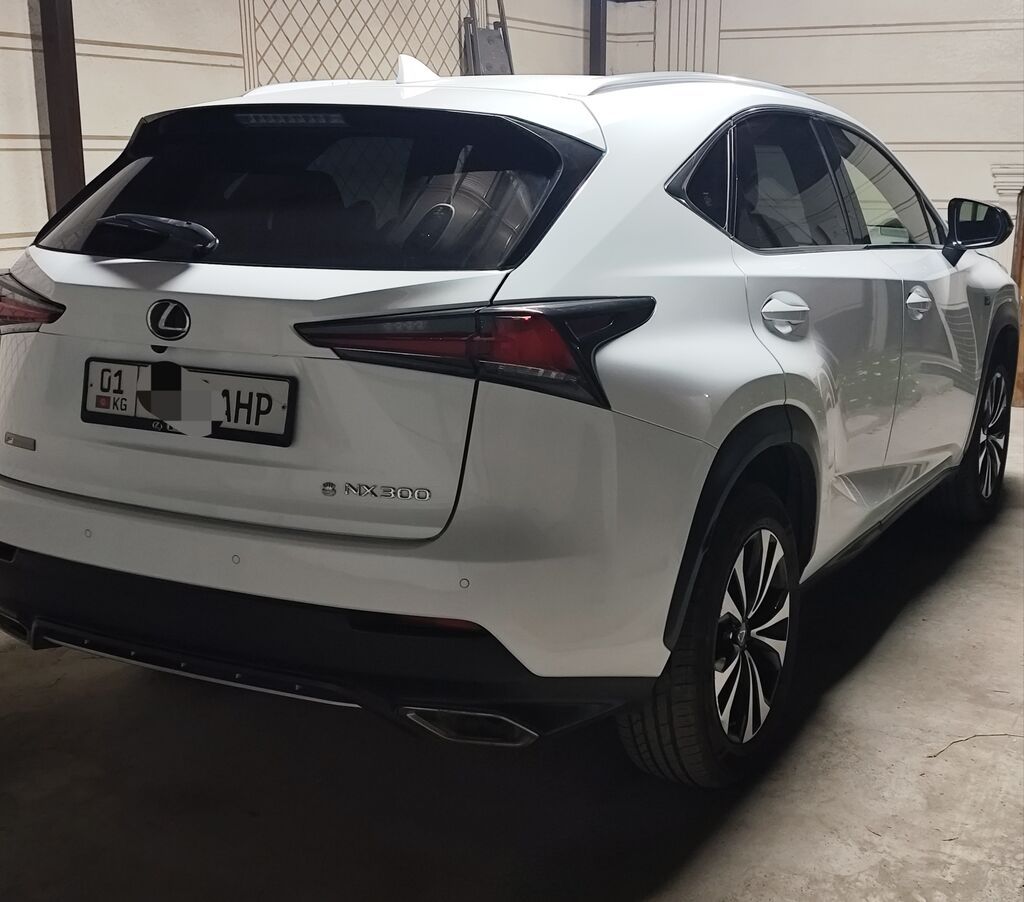 Lexus NX: 2020 г., 2 л, Автомат, Бензин, Кроссовер: фото 6