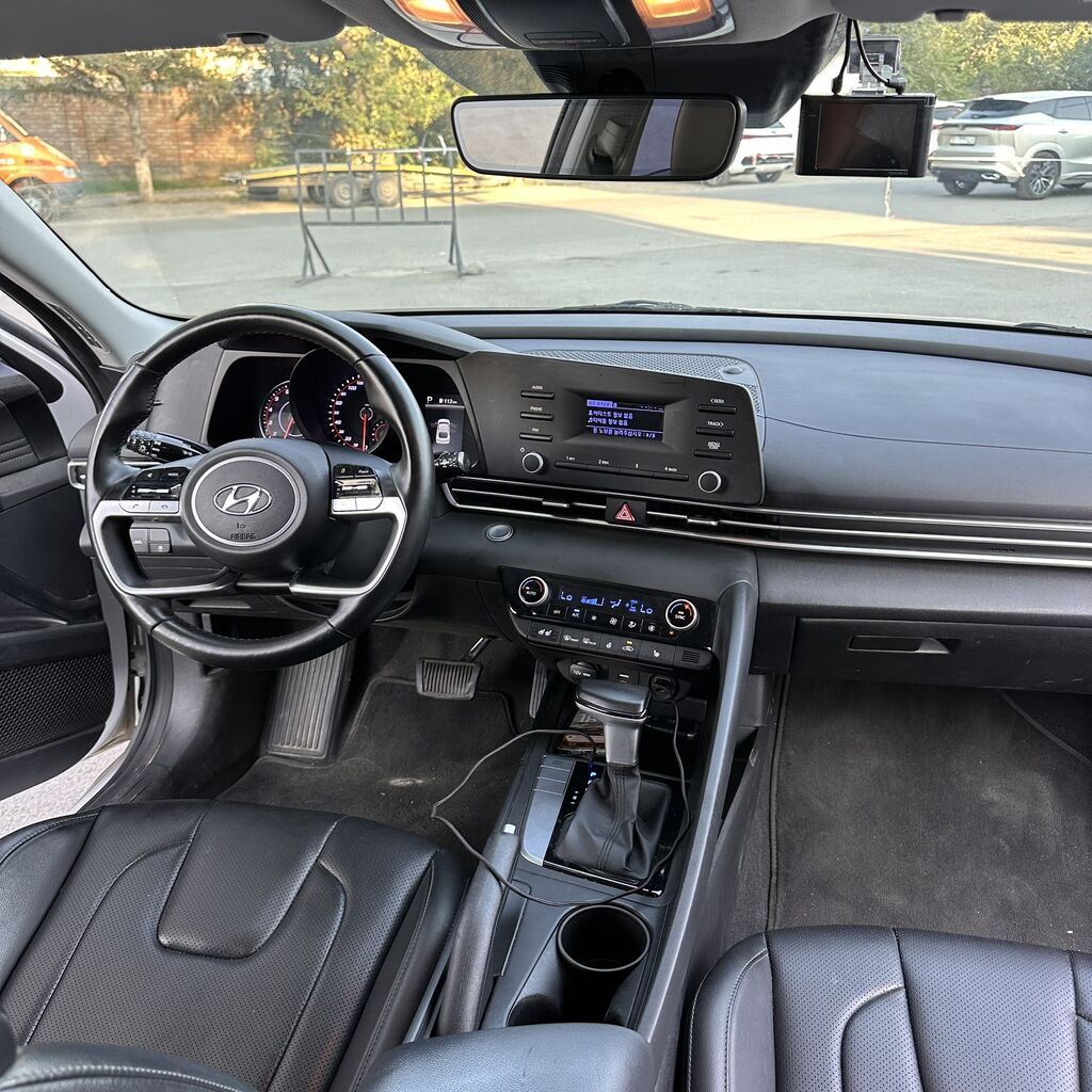 Hyundai Avante: 2021 г., 1.6 л, Автомат, Бензин: фото 5