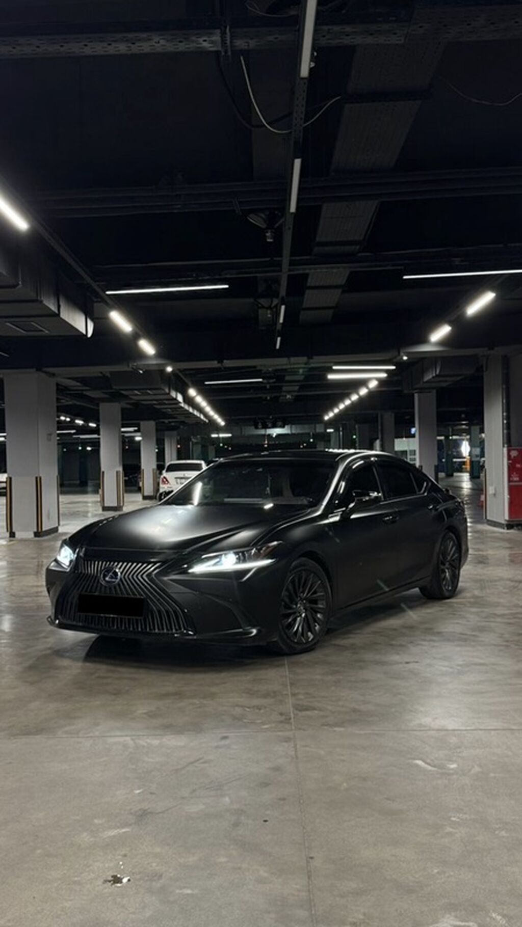 Lexus ES: 2019 г., 2.5 л, Вариатор, Гибрид, Седан: фото 1