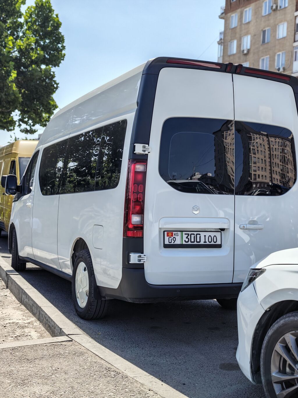 Changan : 2025 г., Автомат, Электромобиль, Минивэн: фото 2