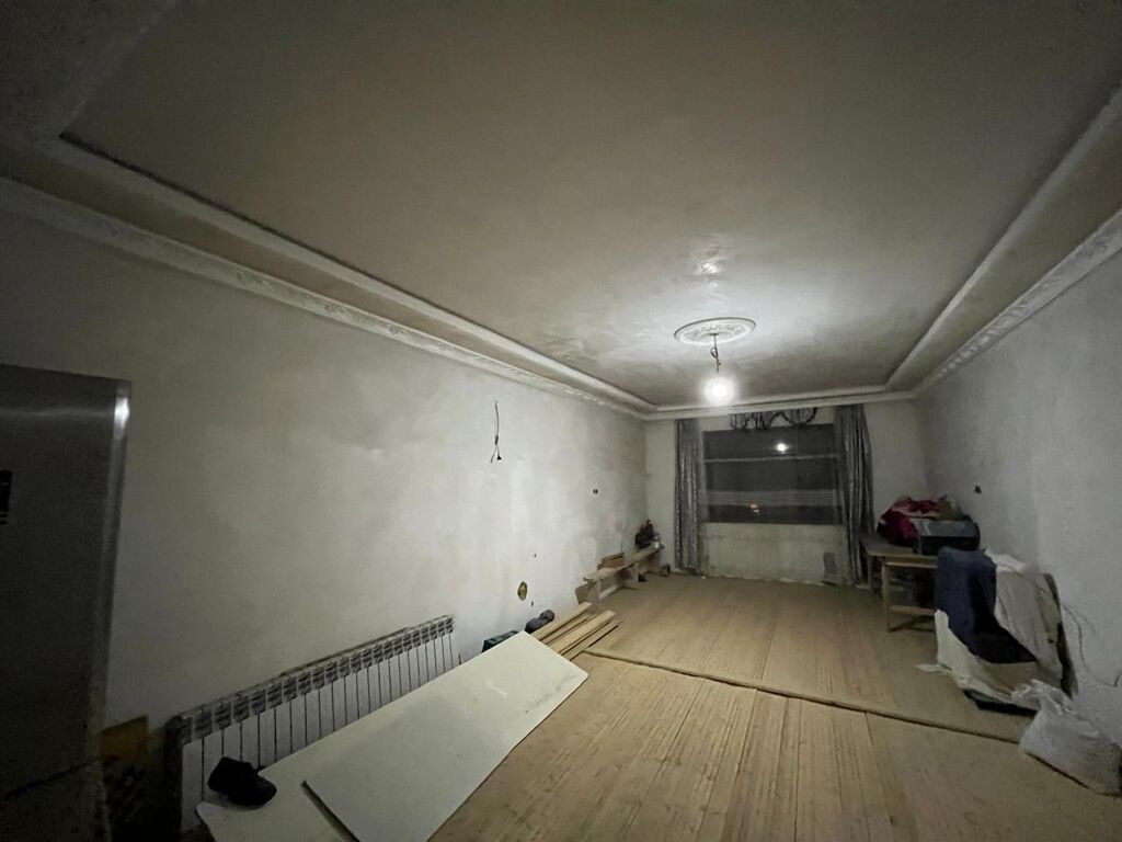 Zabrat 5 otaqlı, 265 kv. m, Orta təmir