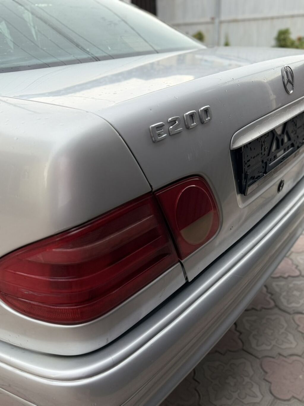 Mercedes-Benz E-Class: 1998 г., 2 л, Механика, Бензин, Седан: фото 3