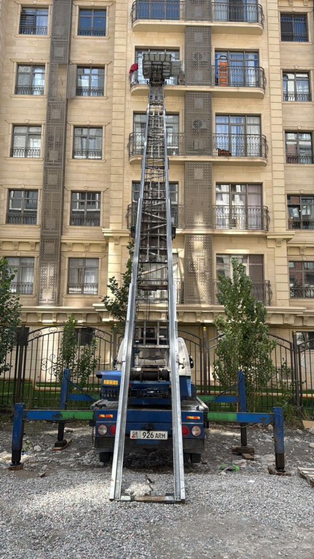 Услуги автолифта 24/7 - Подъём грузов на высоту до 25 этажа -: фото 5