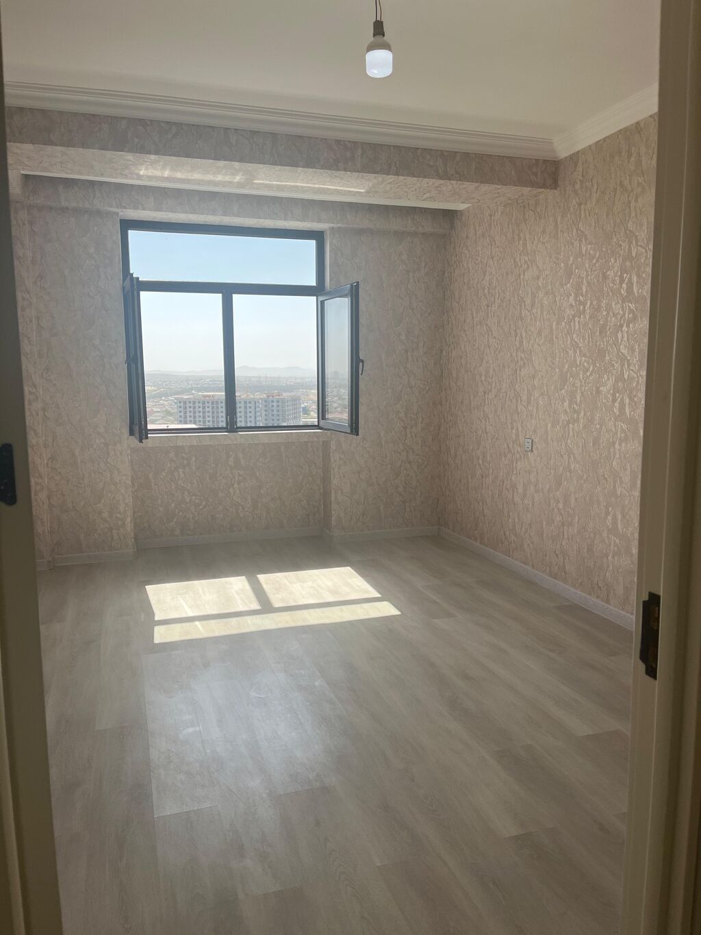 3 otaqlı, Yeni tikili, 102 kv. m