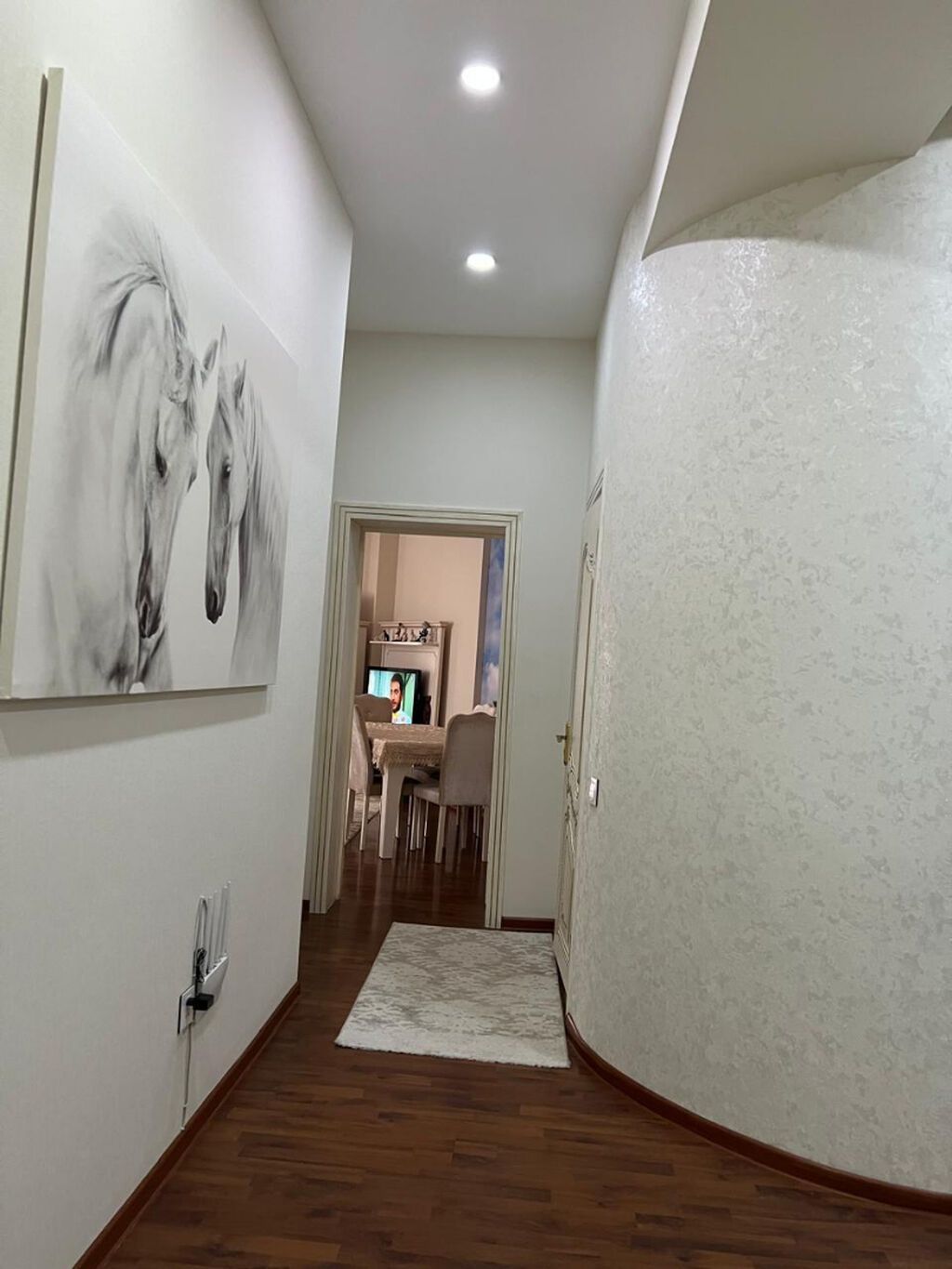 3 otaqlı, Yeni tikili, 92 kv. m