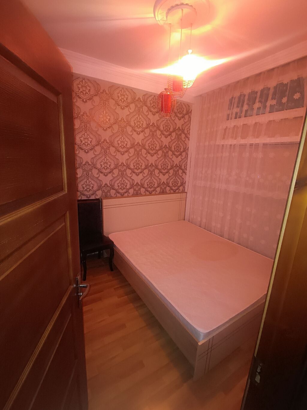 Tam mebellı 1 otaqlı mənzil (studia tipli zaldan mətbəxə açılan