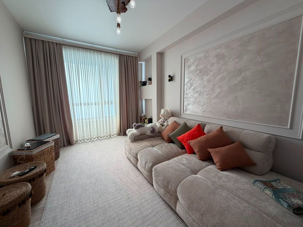 3 комнаты, 77 м², Пишпек Элитка, 11 этаж, Дизайнерский ремонт: фото 5
