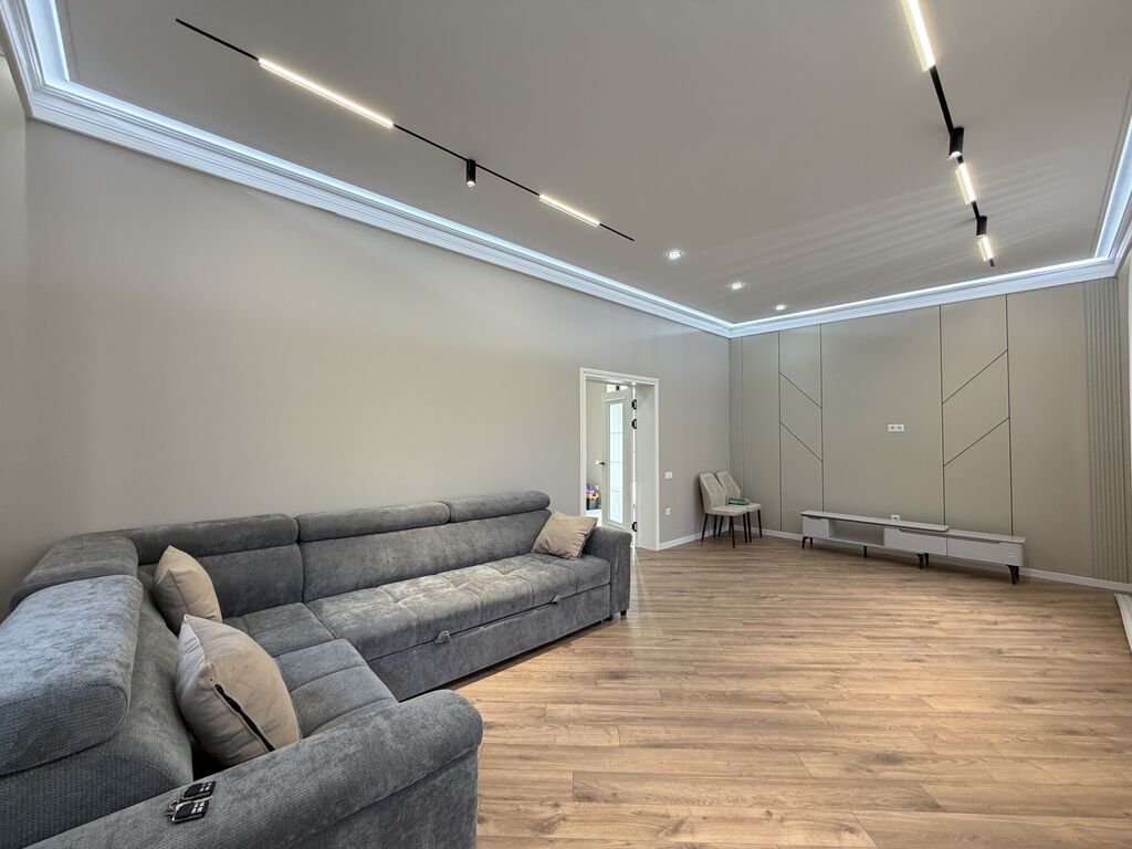 200 м², 5 комнат, Азия Молл: фото 2