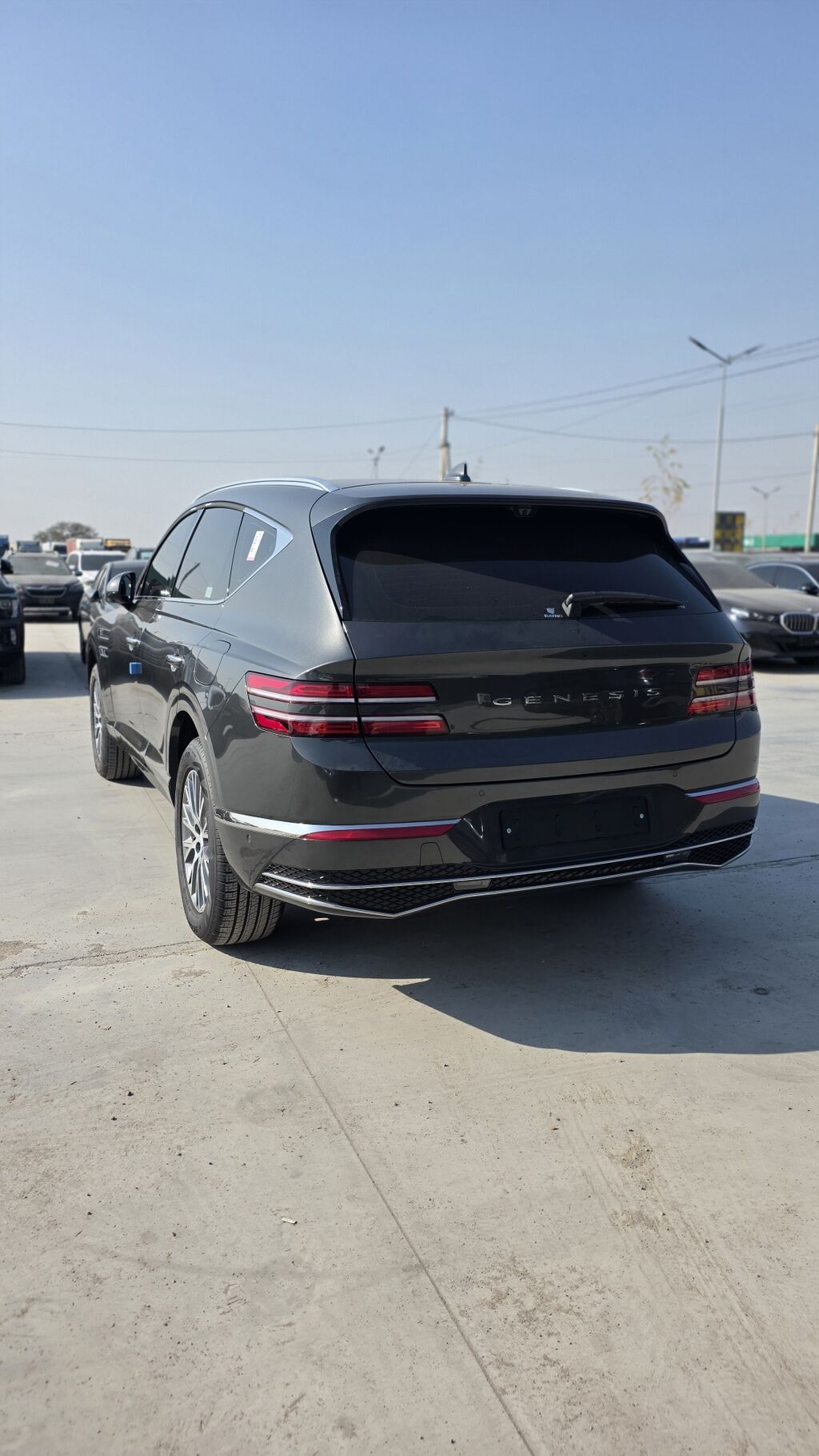 Genesis GV70 (кроссовер, тёмно-серый металлик)2026/06 2.5 турбо бензин: фото 2